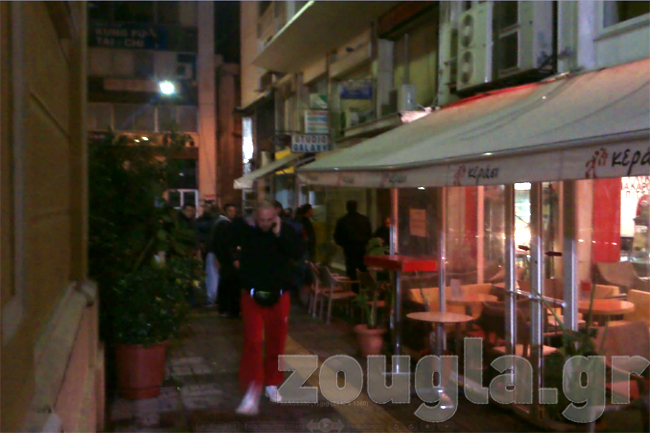 Έκρηξη στην είσοδο των γραφείων της Χρυσής Αυγής στον Πειραιά